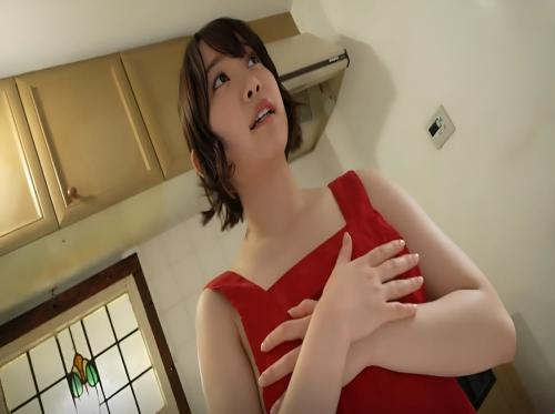I'm a housewife who likes to play JAV