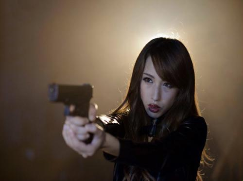 Unlucky female agent